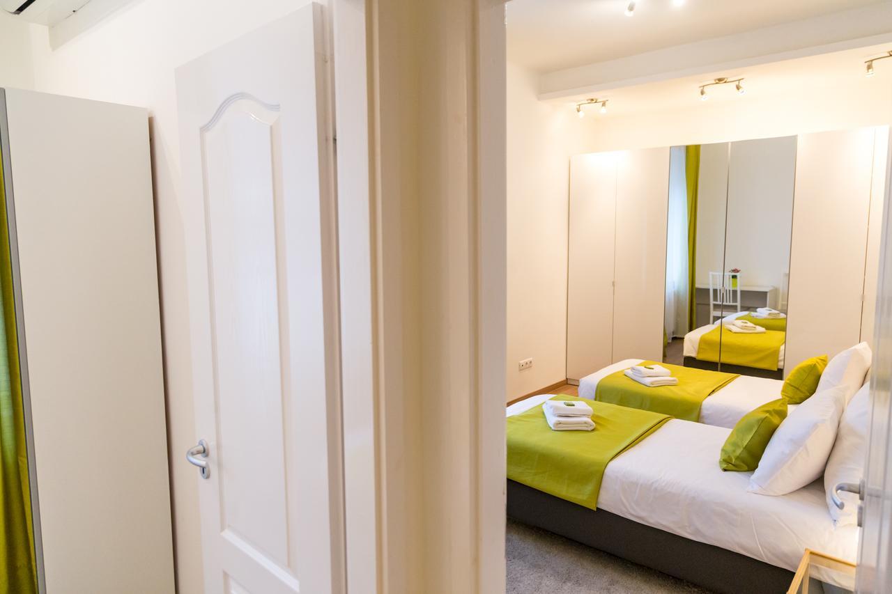 Balaton Delux Apartment Budapest Extérieur photo