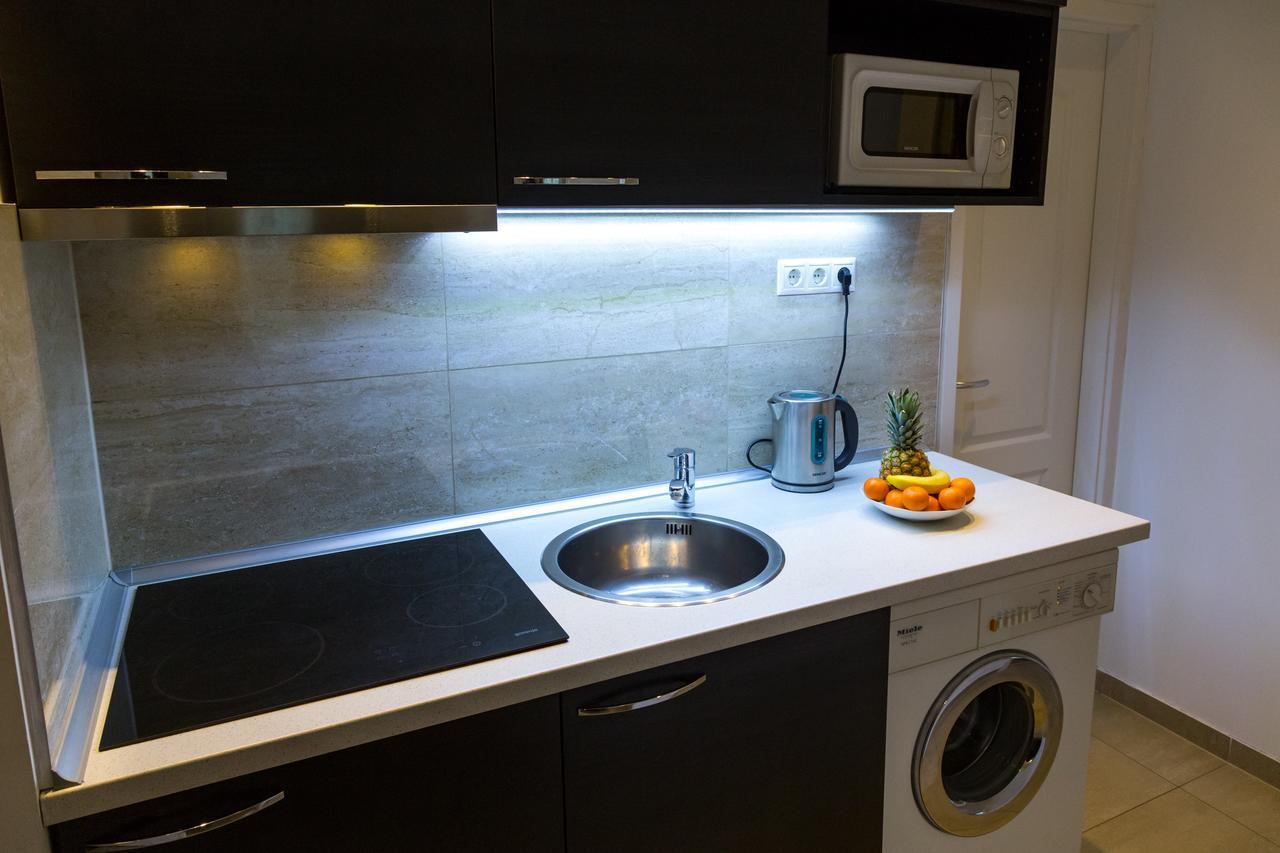 Balaton Delux Apartment Budapest Extérieur photo